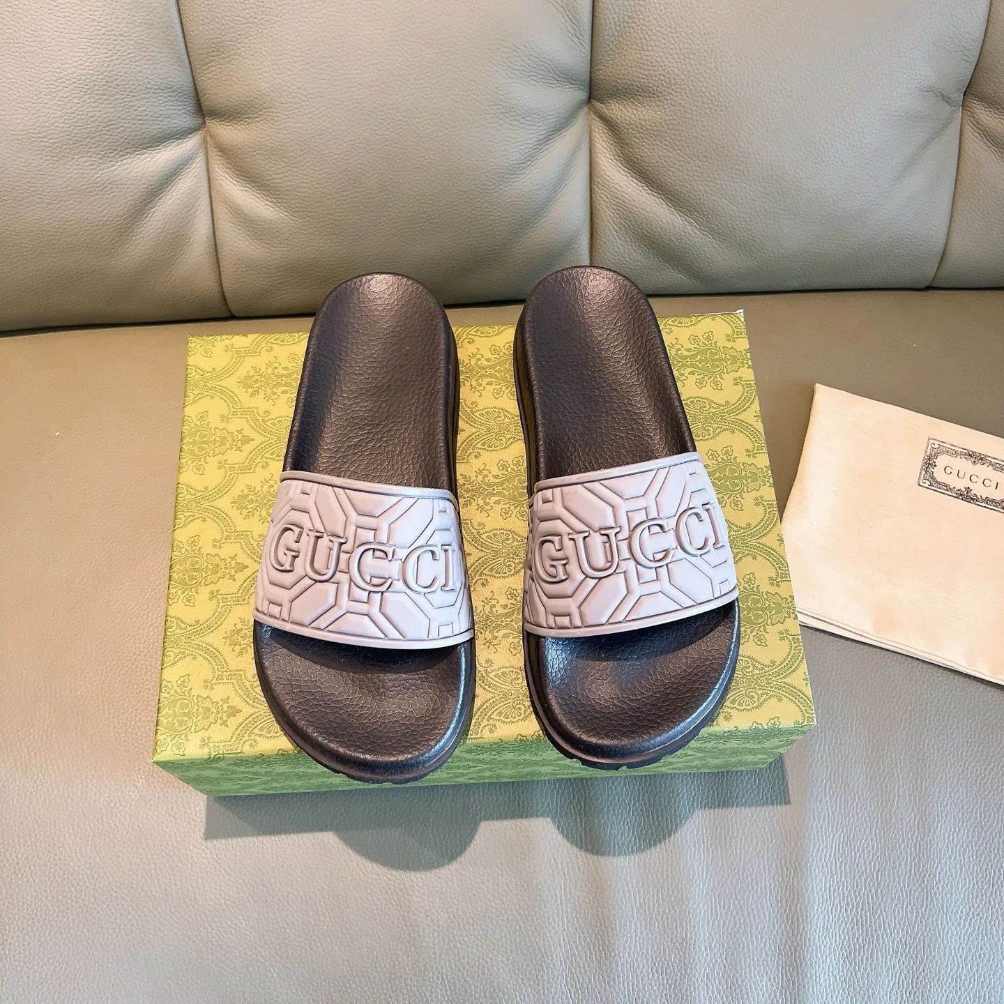 Men's Men's Shoes 130🐮🐮Gucci Gucci Slippers Gucci 2024 latest beach sandals slippers Original molding double G LOGO Original molding consistent Outsole: Men's Men's Shoes u double-layer outsole Size: 35-46